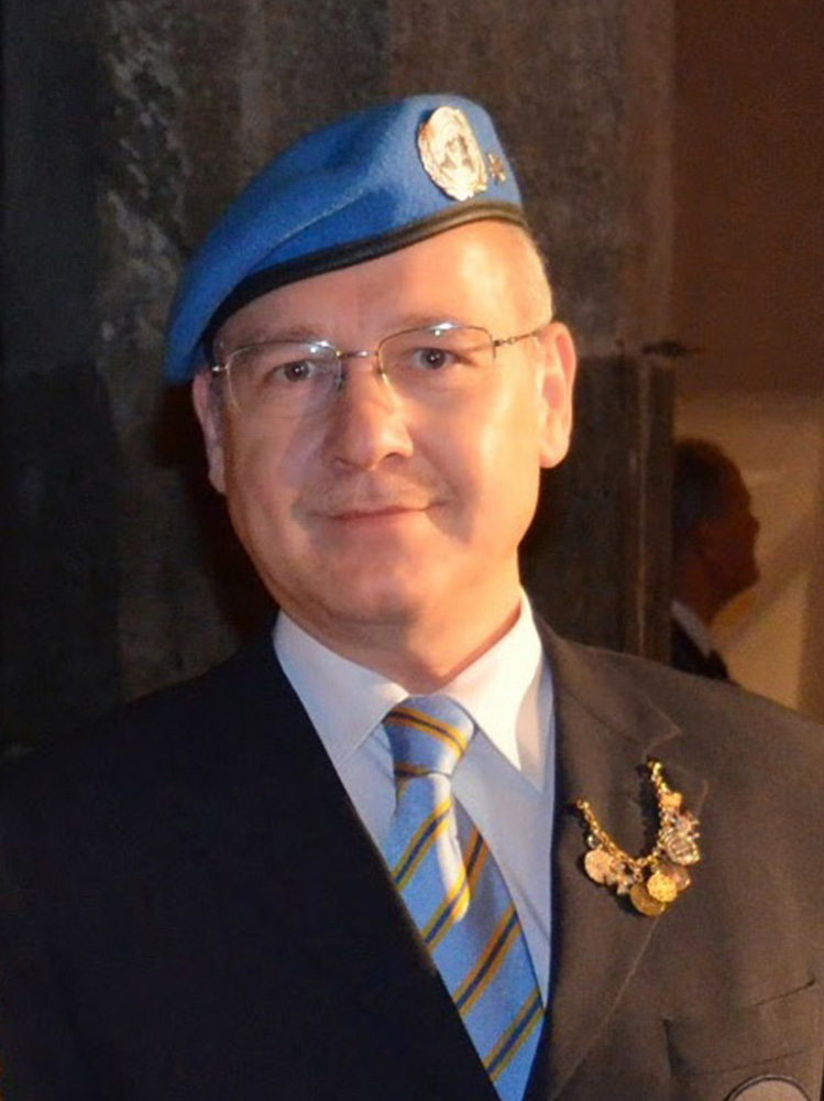 Hofrat (HR) Prof. Mag. Dietmar HÜBSCH, Oberstleutnant des Intendanzdienst
